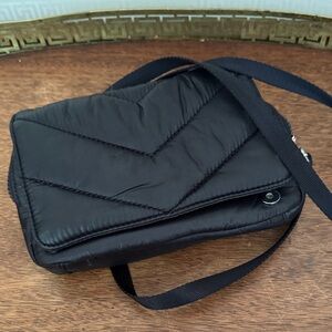 Athleta x Caraa Convertible Puffer Bag